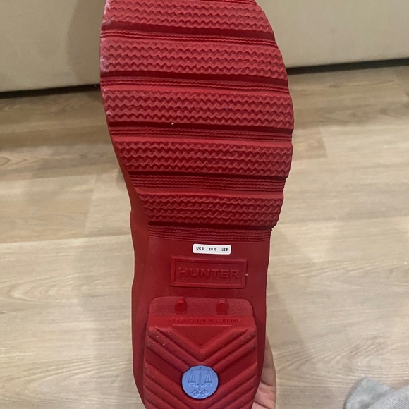 ❤️RED TALL HUNTER BOOTS❤️ - Picture 2 of 7